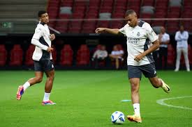 记者:阿森纳即将与恩瓦内里谈妥续约,球员在这里非常开心.